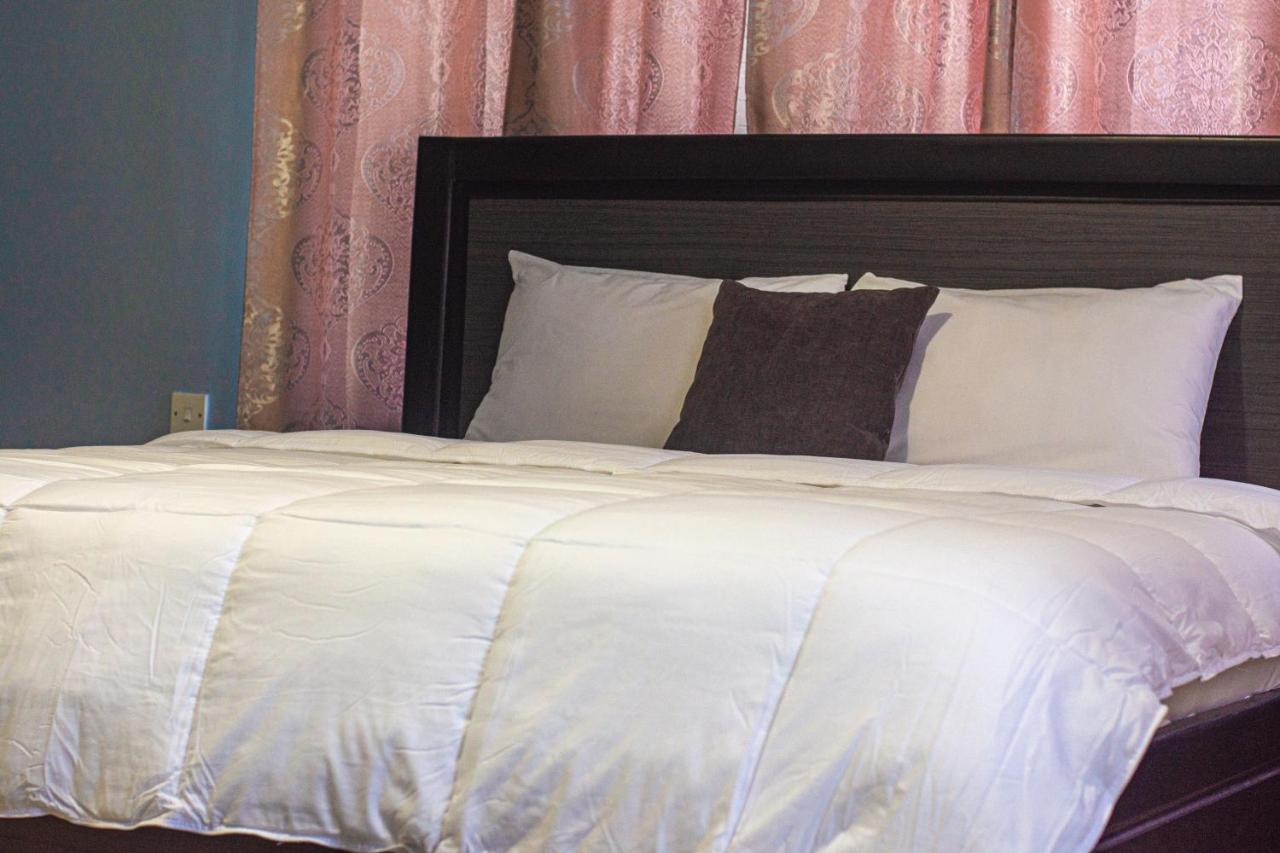 Afranasa Inn Тема Екстериор снимка